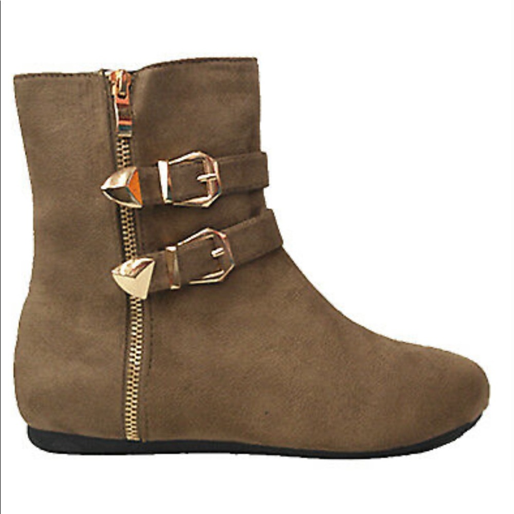 🆕✨ Taupe Suede Ankle Boot